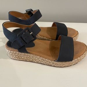 Cute Kenneth Cole platforms.